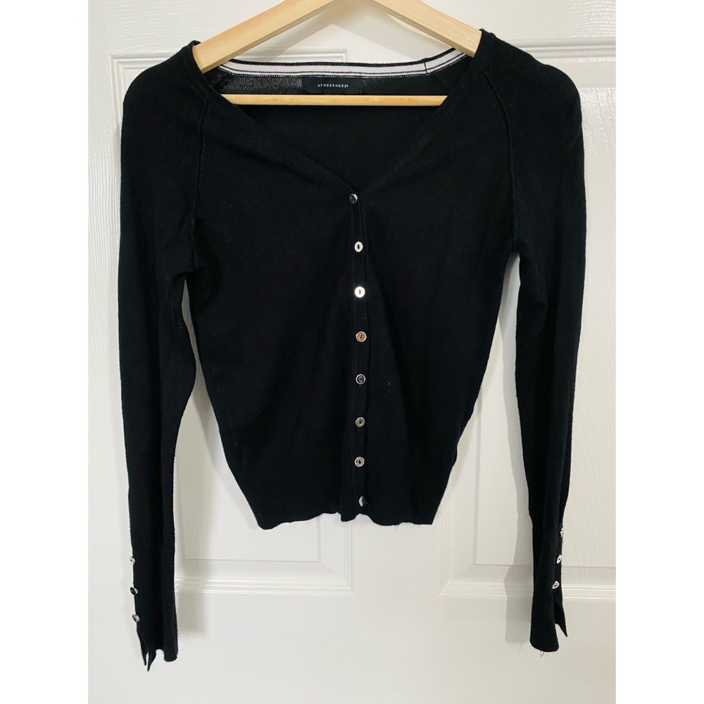 • black cardigan •